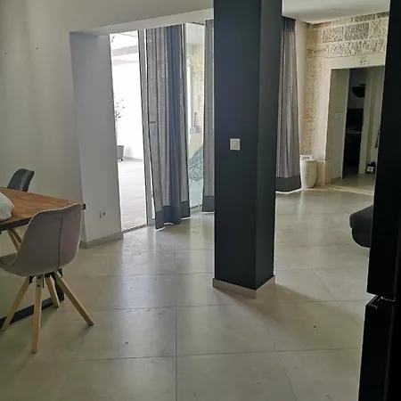In With Terrace, Air Conditioning, Wifi, Washing Machine 5094-1 Feriehus Selca (Brac)